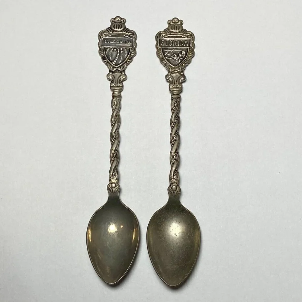 Florida‎ Palm Tree ST Augustine, FLA Lady on Beach 4 3/4” Souvenir Spoons Klepa